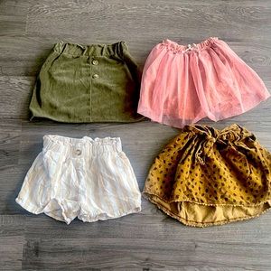 (3) Skirts (1) Short. Great condition.💕